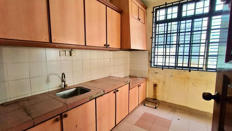 Rumah Teres 2-Tingkat untuk Dijual di Taman Molek (Johor Bahru) - Jun Wang - Kitchen - PropertyGuru.com.my