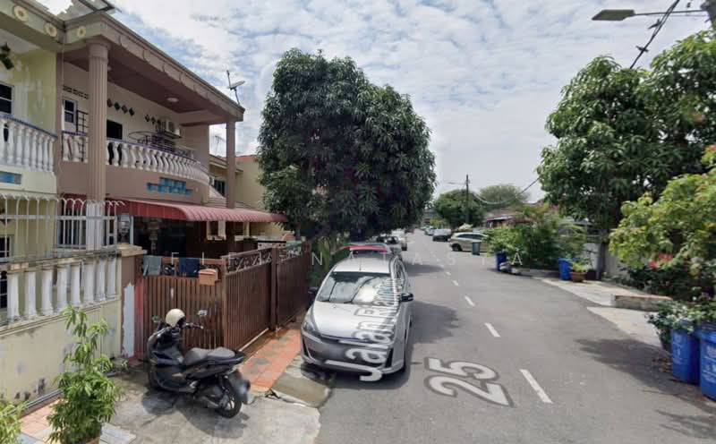 2-storey Terraced House for Sale in Shah Alam (Selangor) - Fifi Natasya - Exterior - PropertyGuru.com.my