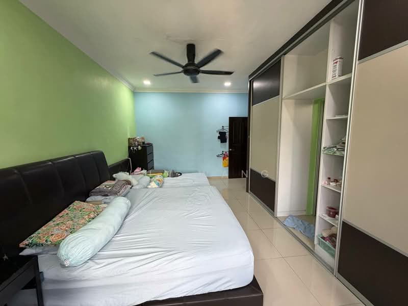 Rumah Teres 2-Tingkat untuk Dijual di Taman Molek (Johor Bahru) - Jun Wang - Bedroom - PropertyGuru.com.my