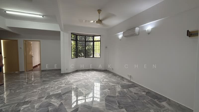 Pangsapuri untuk Disewa di Subang Perdana Goodyear Court 10 - Yee Cheak Chen - Living Room - PropertyGuru.com.my