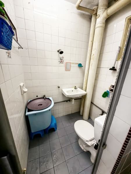 Apartment for Sale at Sri Jinjang - Ben Mok - Bathroom - PropertyGuru.com.my