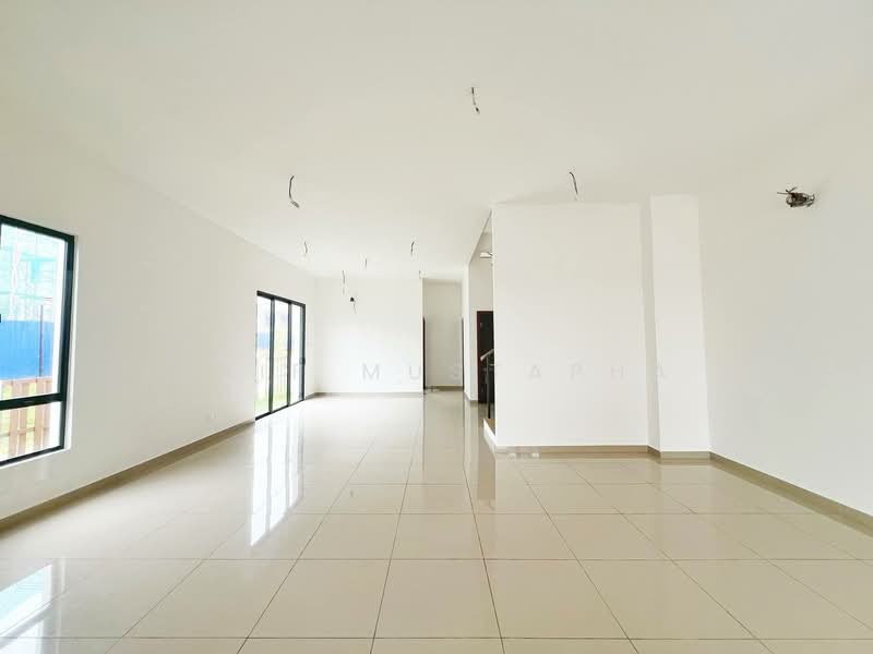 Rumah Teres 2-Tingkat untuk Dijual di Setia Safiro (Cyberjaya) - Arif Mustapha - Living Room - PropertyGuru.com.my