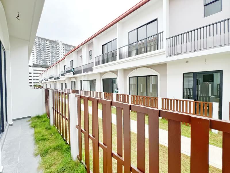 Rumah Teres 2-Tingkat untuk Dijual di Setia Safiro (Cyberjaya) - Arif Mustapha - Exterior - PropertyGuru.com.my