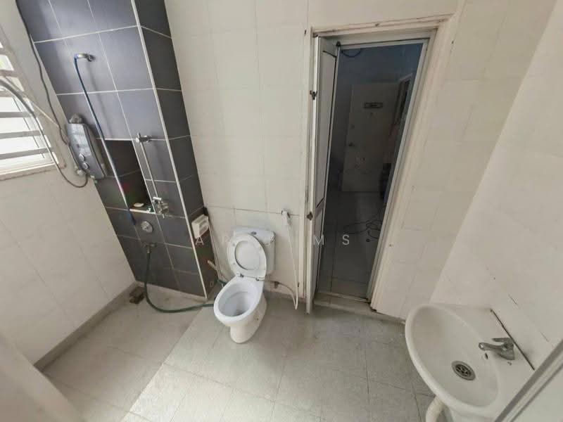 Rumah Teres 2-Tingkat untuk Dijual di Taman Sri Pulai Perdana 2 (Skudai) - Arif MS - Bathroom - PropertyGuru.com.my