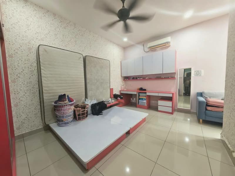 Rumah Teres 2-Tingkat untuk Dijual di Taman Sri Pulai Perdana 2 (Skudai) - Arif MS - Bedroom - PropertyGuru.com.my