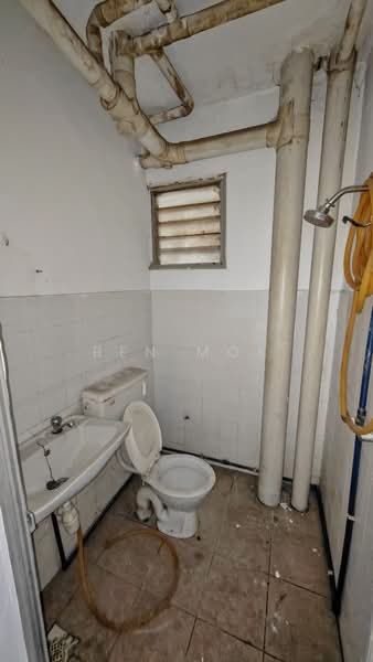 Apartment for Sale at Sri Jinjang - Ben Mok - Bathroom - PropertyGuru.com.my