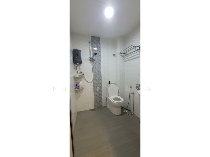 Rumah Berkembar untuk Dijual di Balakong (Seri Kembangan) - Philip Wong - Bathroom - PropertyGuru.com.my