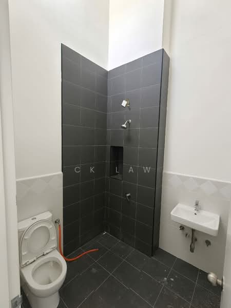 2-storey Terraced House for Sale in Eco Majestic (Semenyih) - CK Law - Bathroom - PropertyGuru.com.my