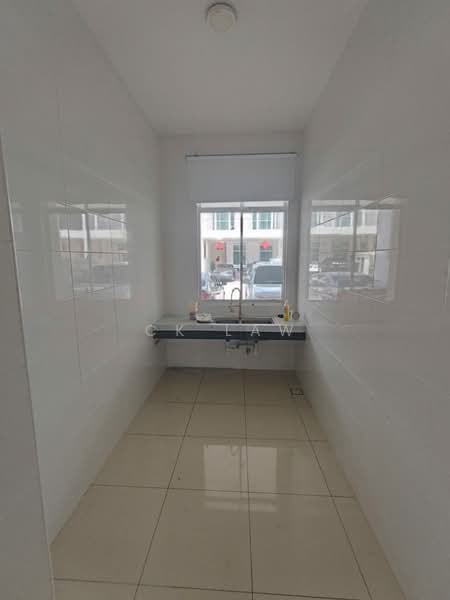 2-storey Terraced House for Sale in Eco Majestic (Semenyih) - CK Law - Kitchen - PropertyGuru.com.my