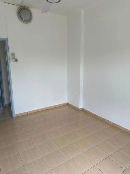 Apartment for Rent at Pangsapuri Danaumas - Salawati Busro - Interior - PropertyGuru.com.my