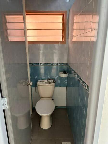 Apartment for Rent at Pangsapuri Danaumas - Salawati Busro - Bathroom - PropertyGuru.com.my