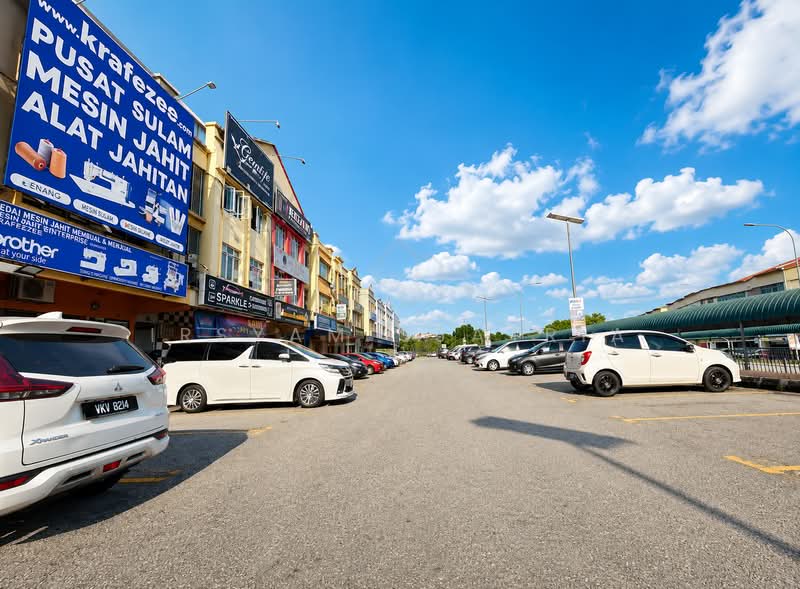 Shop / Office for Rent in Seksyen 9 (Bangi) - Irsyam Sjatria - Exterior - PropertyGuru.com.my