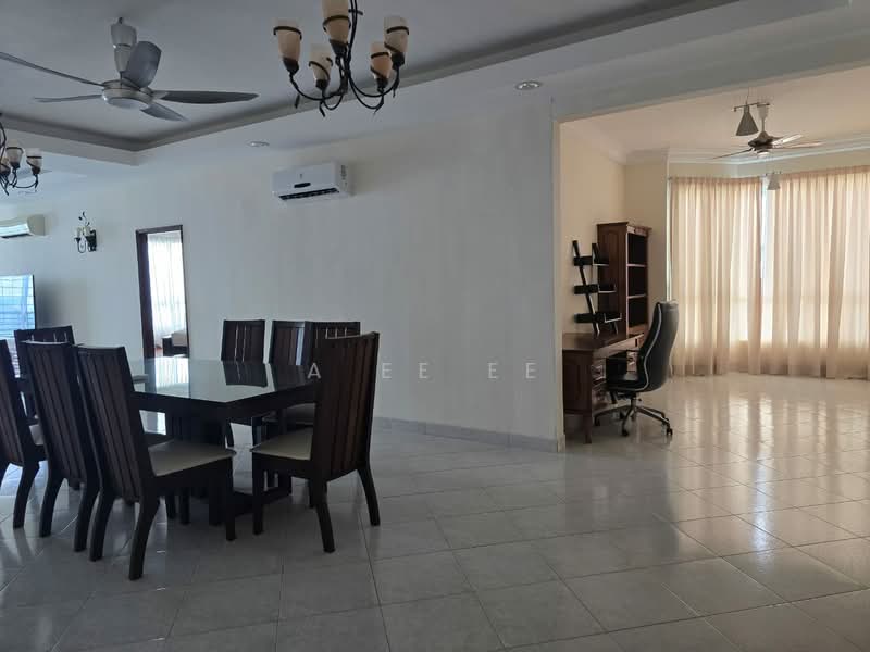 Condominium for Rent at Gurney Beach Resort - A Ee Ee - Dining Room - PropertyGuru.com.my
