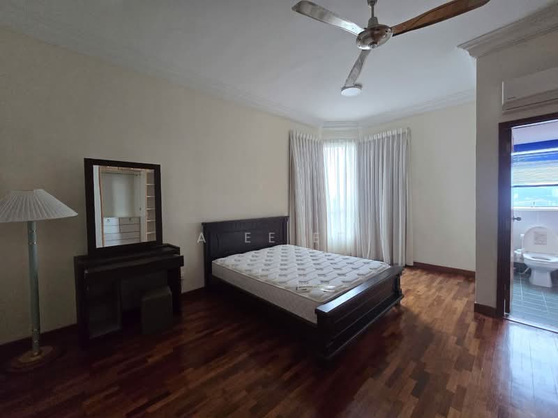 Condominium for Rent at Gurney Beach Resort - A Ee Ee - Bedroom - PropertyGuru.com.my
