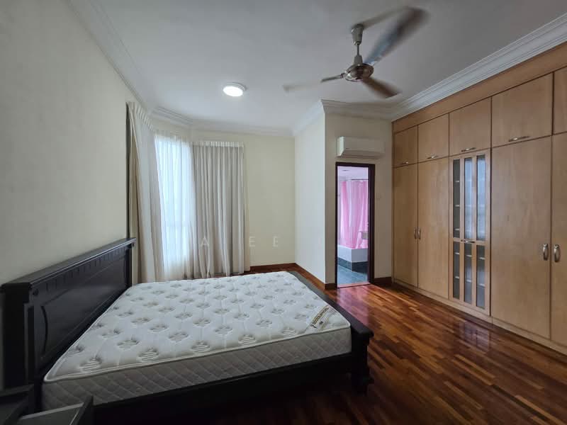 Condominium for Rent at Gurney Beach Resort - A Ee Ee - Bedroom - PropertyGuru.com.my