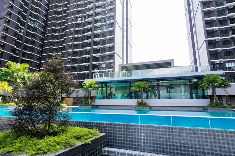 Kediaman Servis untuk Dijual di Majestic Maxim - Sabrina Chong - Exterior - PropertyGuru.com.my