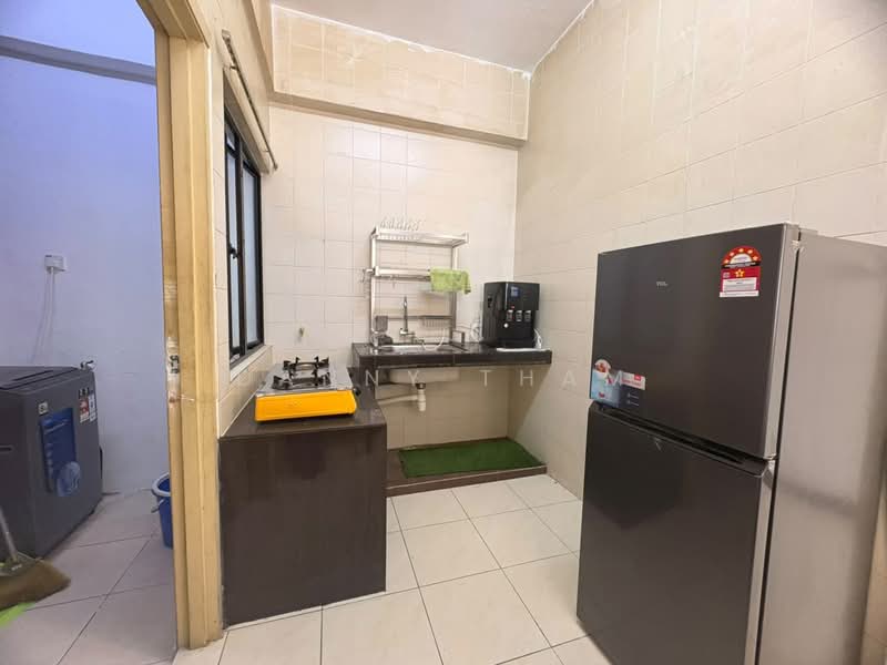 Kediaman Servis untuk Disewa di Diamond Residences - DANNY THAM - Kitchen - PropertyGuru.com.my