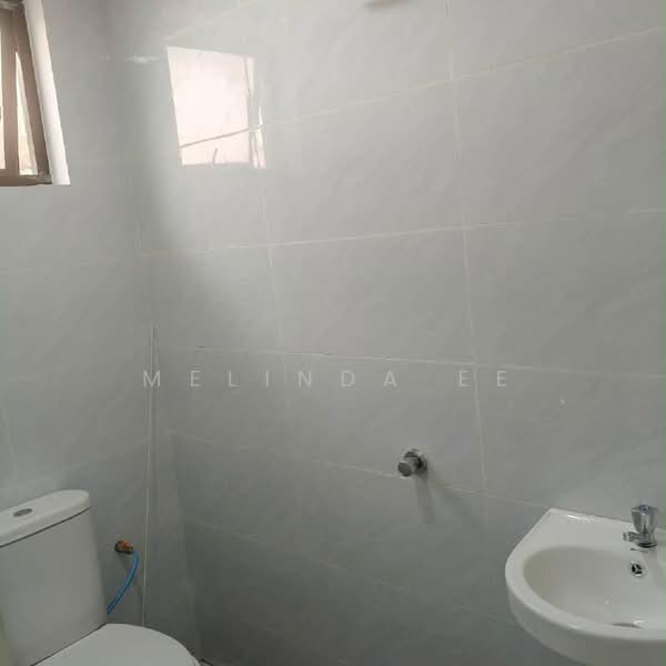 2-storey Terraced House for Sale in Taman Kota Puteri (Masai) - Melinda Ee - Bathroom - PropertyGuru.com.my