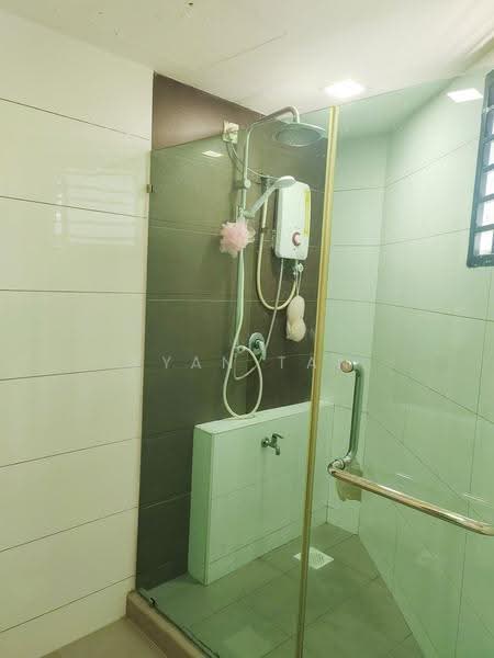 Pangsapuri untuk Disewa di Seri Mutiara Apartment - Ryan Tan - Bathroom - PropertyGuru.com.my