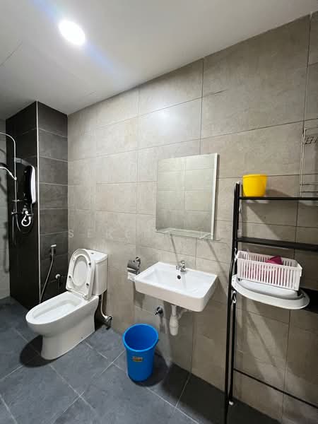 Kediaman Servis untuk Disewa di AraTre' Residences - Serena Lee - Bathroom - PropertyGuru.com.my