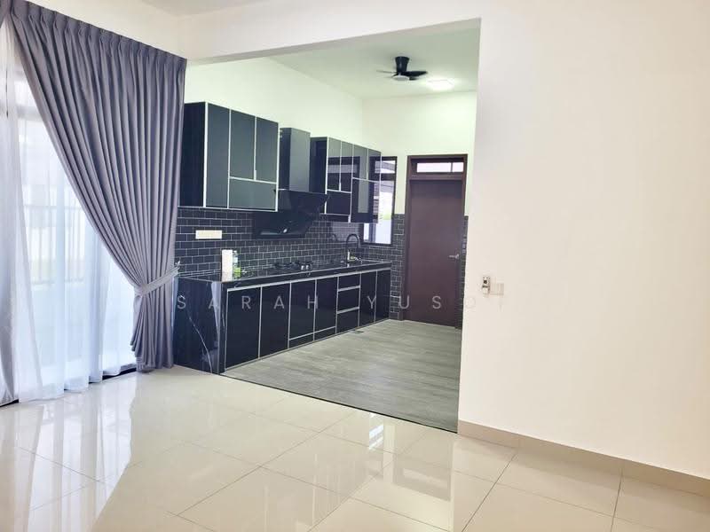 Rumah Teres untuk Disewa di Iskandar Puteri (Nusajaya) (Johor) - Sarah Yusof - Kitchen - PropertyGuru.com.my
