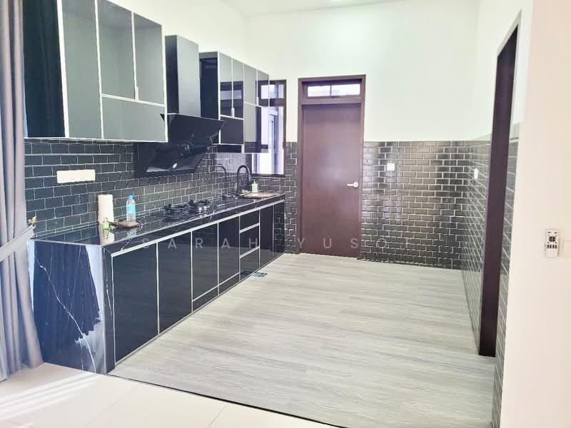 Rumah Teres untuk Disewa di Iskandar Puteri (Nusajaya) (Johor) - Sarah Yusof - Kitchen - PropertyGuru.com.my