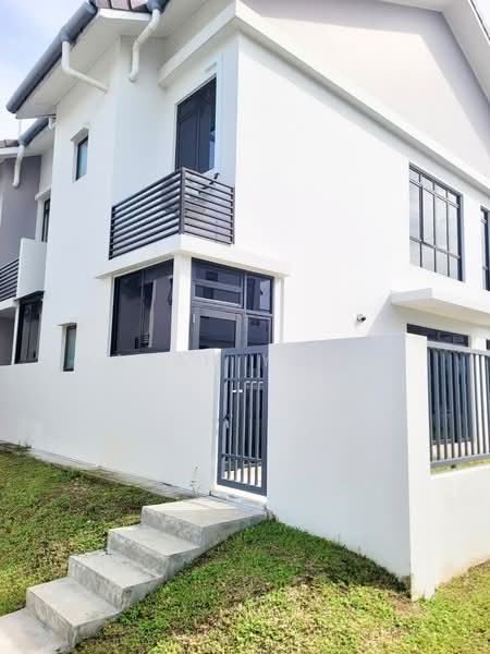 Rumah Teres untuk Disewa di Iskandar Puteri (Nusajaya) (Johor) - Sarah Yusof - Exterior - PropertyGuru.com.my