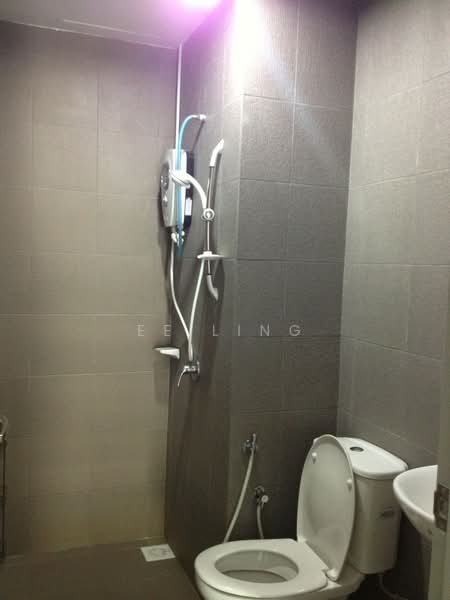 Service Residence for Rent at First Subang (SS 15 Courtyard) - EE Ling - Bathroom - PropertyGuru.com.my