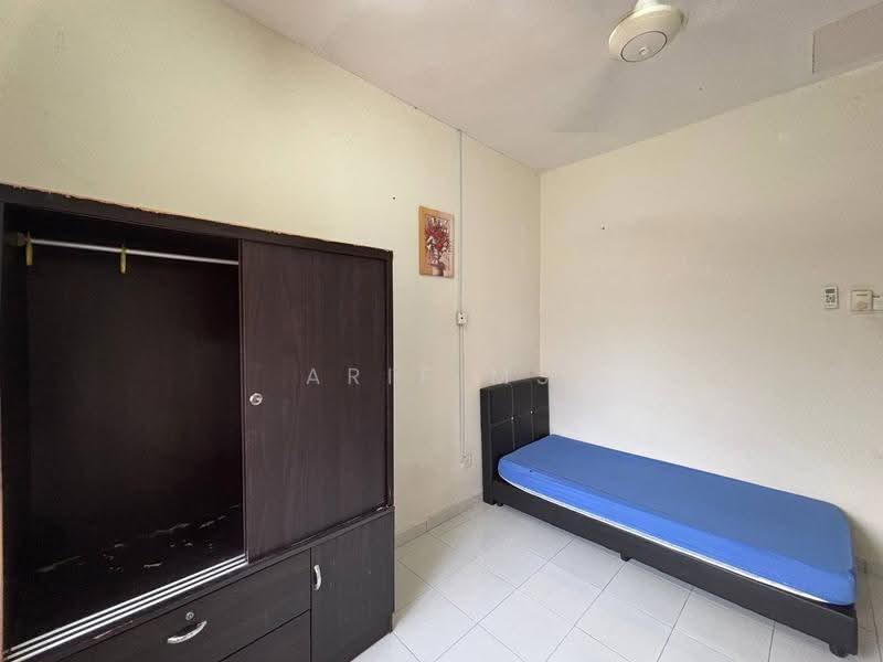 2-storey Terraced House for Sale in Kota Tinggi (Johor) - Arif MS - Bedroom - PropertyGuru.com.my