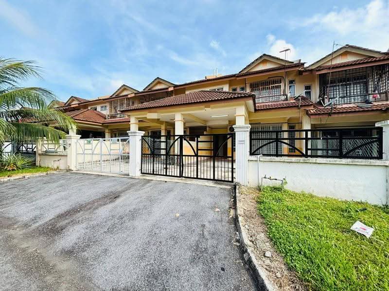 2-storey Terraced House for Sale in Kota Tinggi (Johor) - Arif MS - Exterior - PropertyGuru.com.my