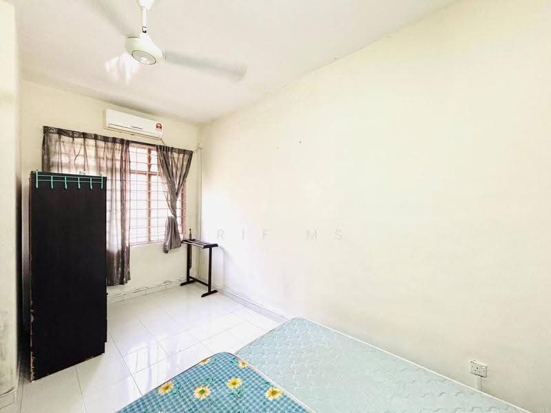 2-storey Terraced House for Sale in Kota Tinggi (Johor) - Arif MS - Bedroom - PropertyGuru.com.my