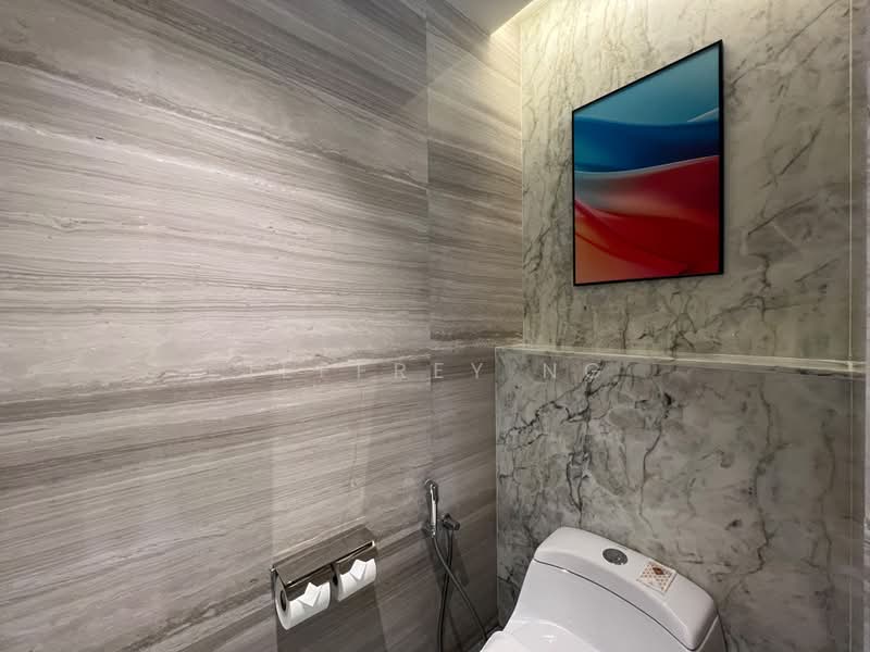 Kediaman Servis untuk Dijual di Imperial Lexis - Jeffrey Ng - Bathroom - PropertyGuru.com.my