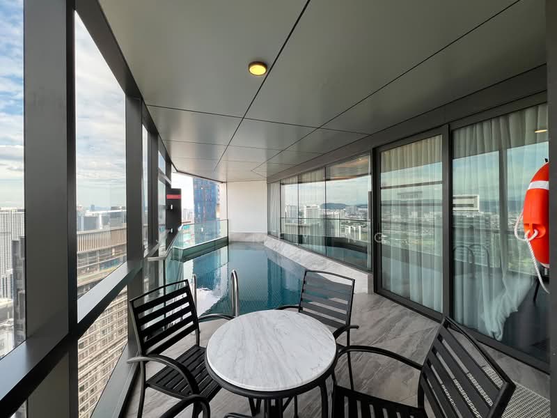 Kediaman Servis untuk Dijual di Imperial Lexis - Jeffrey Ng - Balcony - PropertyGuru.com.my