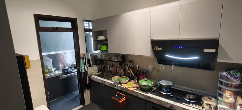 Rumah Teres untuk Disewa di Iskandar Puteri (Nusajaya) (Johor) - Sarah Yusof - Kitchen - PropertyGuru.com.my