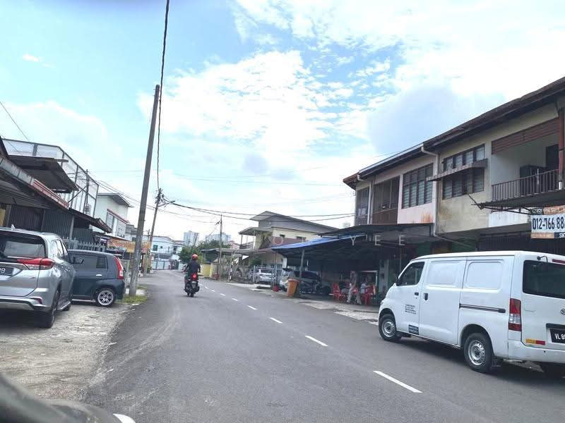 Shop for Rent in Kampung Baru Seri Kembangan (Seri Kembangan) - Brandon Yee - PropertyGuru.com.my