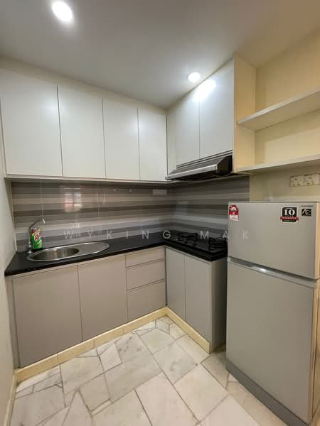 Service Residence for Sale at Holiday Place (D-Villa Residence) - Wyking Mak - Kitchen - PropertyGuru.com.my