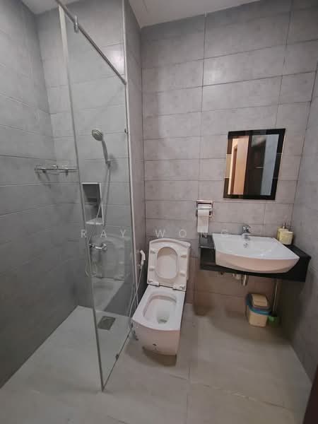 Kediaman Servis untuk Disewa di Paragon Suites @ CIQ - Ray Wong - Bathroom - PropertyGuru.com.my