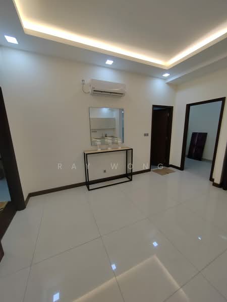 Kediaman Servis untuk Disewa di Paragon Suites @ CIQ - Ray Wong - Entrance - PropertyGuru.com.my