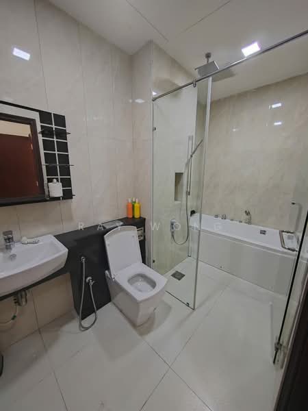 Kediaman Servis untuk Disewa di Paragon Suites @ CIQ - Ray Wong - Bathroom - PropertyGuru.com.my