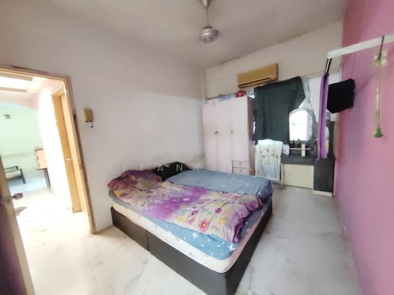 Pangsapuri untuk Dijual di Las Palmas - Tiffany Yang - Bedroom - PropertyGuru.com.my