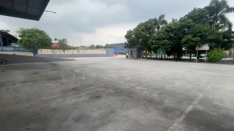 Warehouse for Rent in Subang Jaya (Selangor) - Stephanie . - Exterior - PropertyGuru.com.my