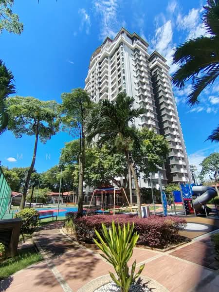 Pangsapuri untuk Dijual di Molek Pine 2 - Mandy Goh Siew Li - Exterior - PropertyGuru.com.my
