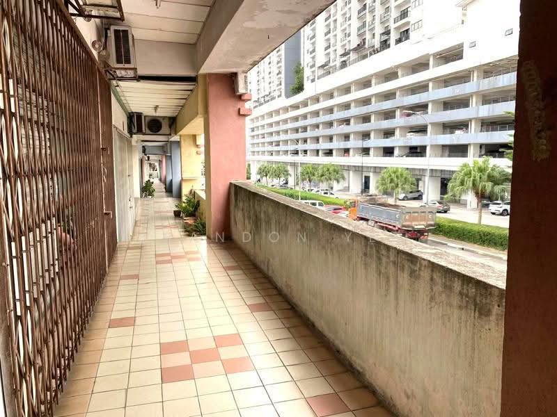 Shop / Office for Rent in Pusat Perdagangan Seri Kembangan (Seri Kembangan) - Brandon Yee - Exterior - PropertyGuru.com.my