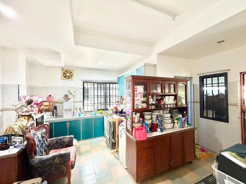 2-storey Terraced House for Sale in Mutiara Rini (Skudai) - Arif MS - Kitchen - PropertyGuru.com.my