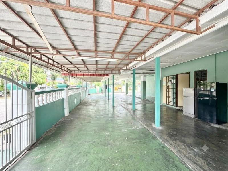 2-storey Terraced House for Sale in Mutiara Rini (Skudai) - Arif MS - Exterior - PropertyGuru.com.my