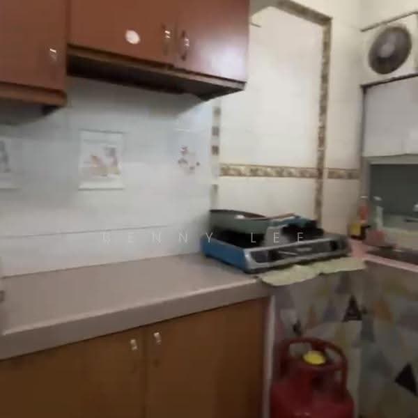 Rumah Flat untuk Disewa di Pangsapuri Prima Cempaka - Benny Lee - Kitchen - PropertyGuru.com.my