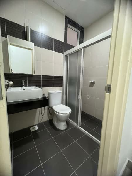 Pangsapuri untuk Disewa di Horizon Residence (Dwi Mutiara) - Leon Ng - Bathroom - PropertyGuru.com.my
