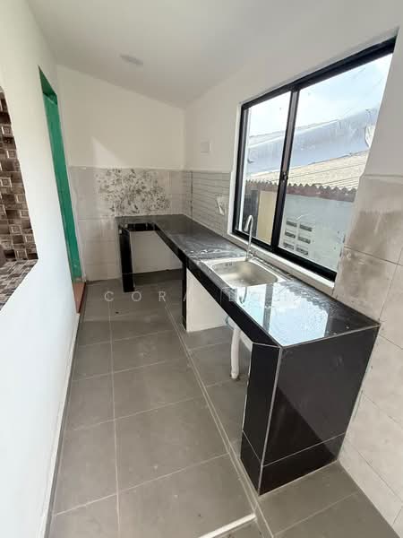 Rumah Teres untuk Dijual di Skudai (Johor) - Cora Loh - Kitchen - PropertyGuru.com.my
