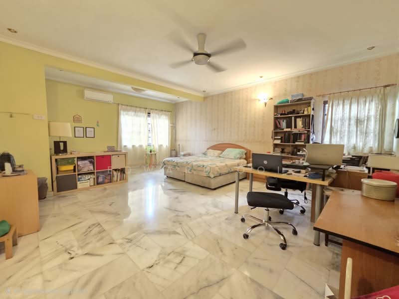 2-storey Terraced House for Sale in Bandar Sungai Long (Selangor) - Edward Ooi - Bedroom - PropertyGuru.com.my