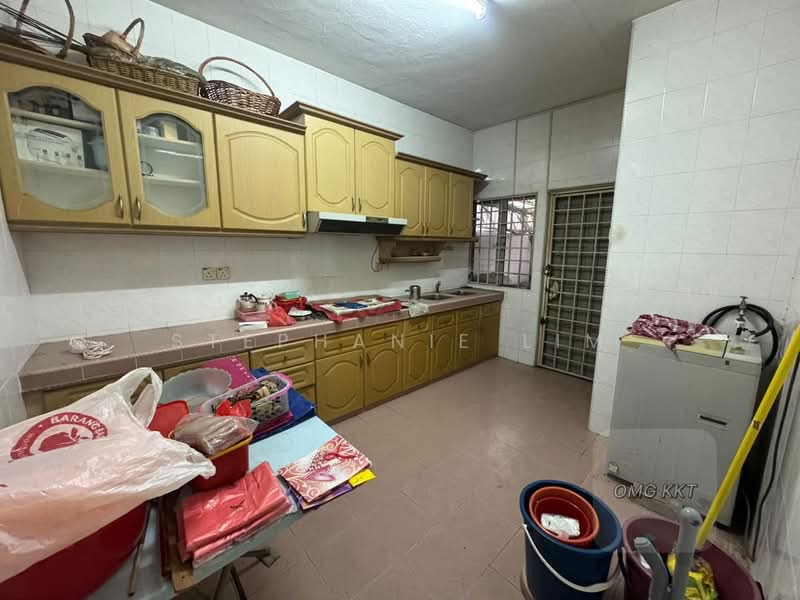 Rumah Teres 2-Tingkat untuk Dijual di Taman Eng Ann (Klang) - Stephanie Lim - Kitchen - PropertyGuru.com.my